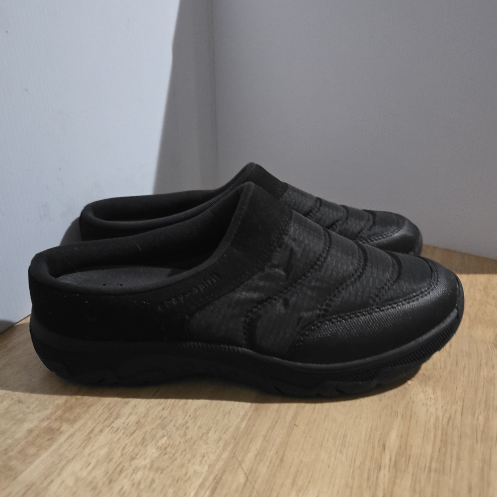 Easy Spirit Maisee Black Slip-On walking shoes